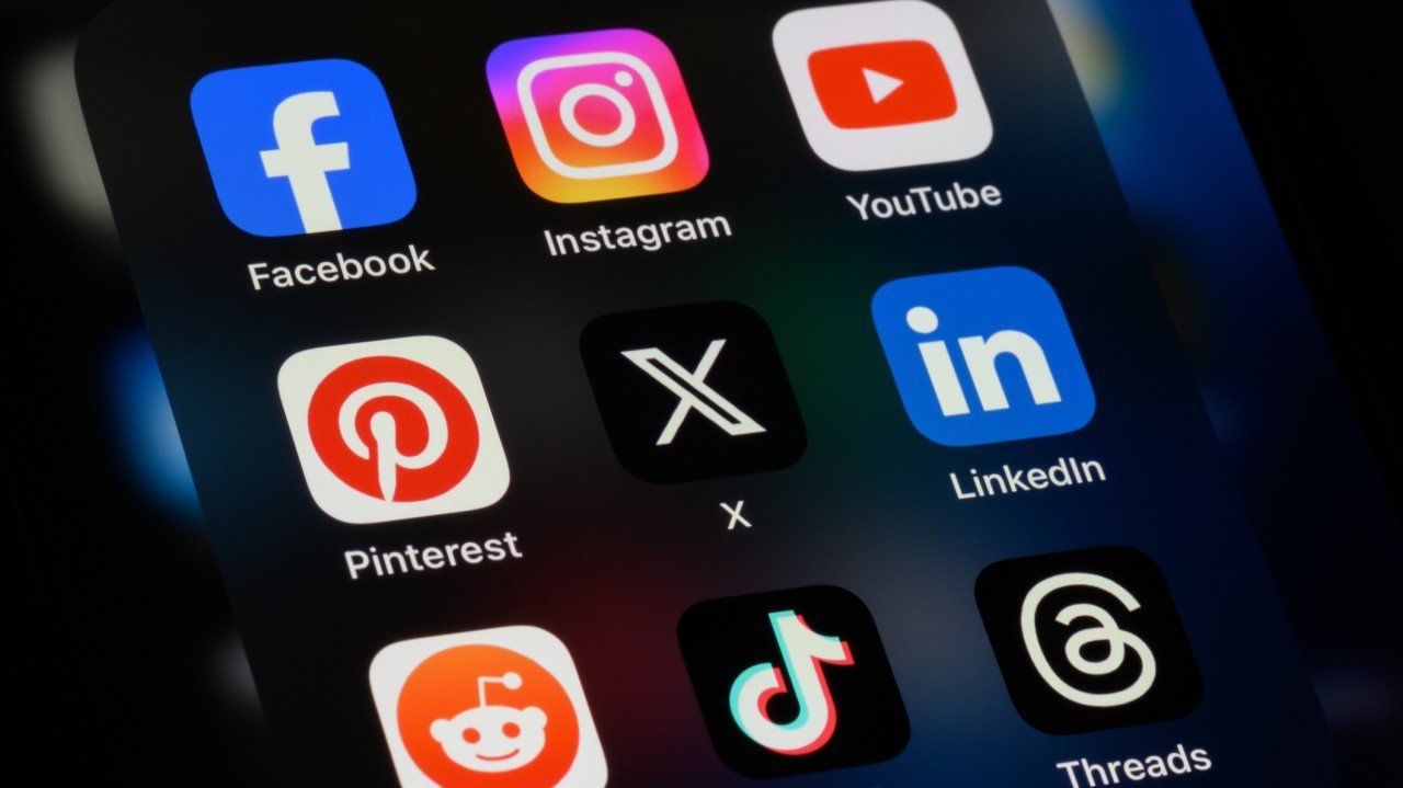 Facebook、Instagram、YouTube、LinkedIn 等海外社媒平台